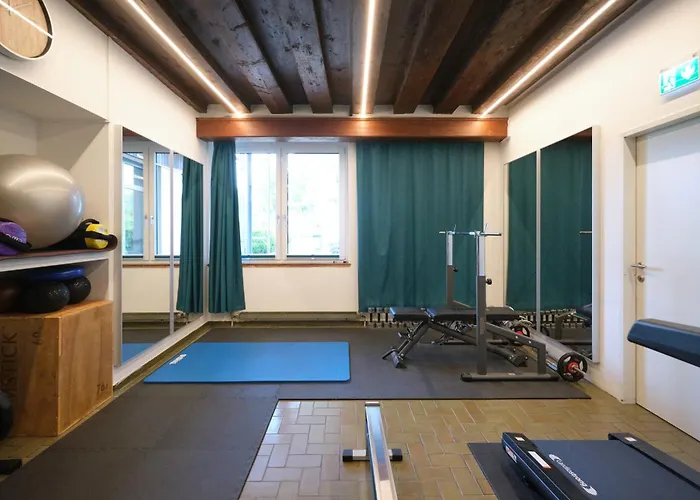 Santner, Hotel
