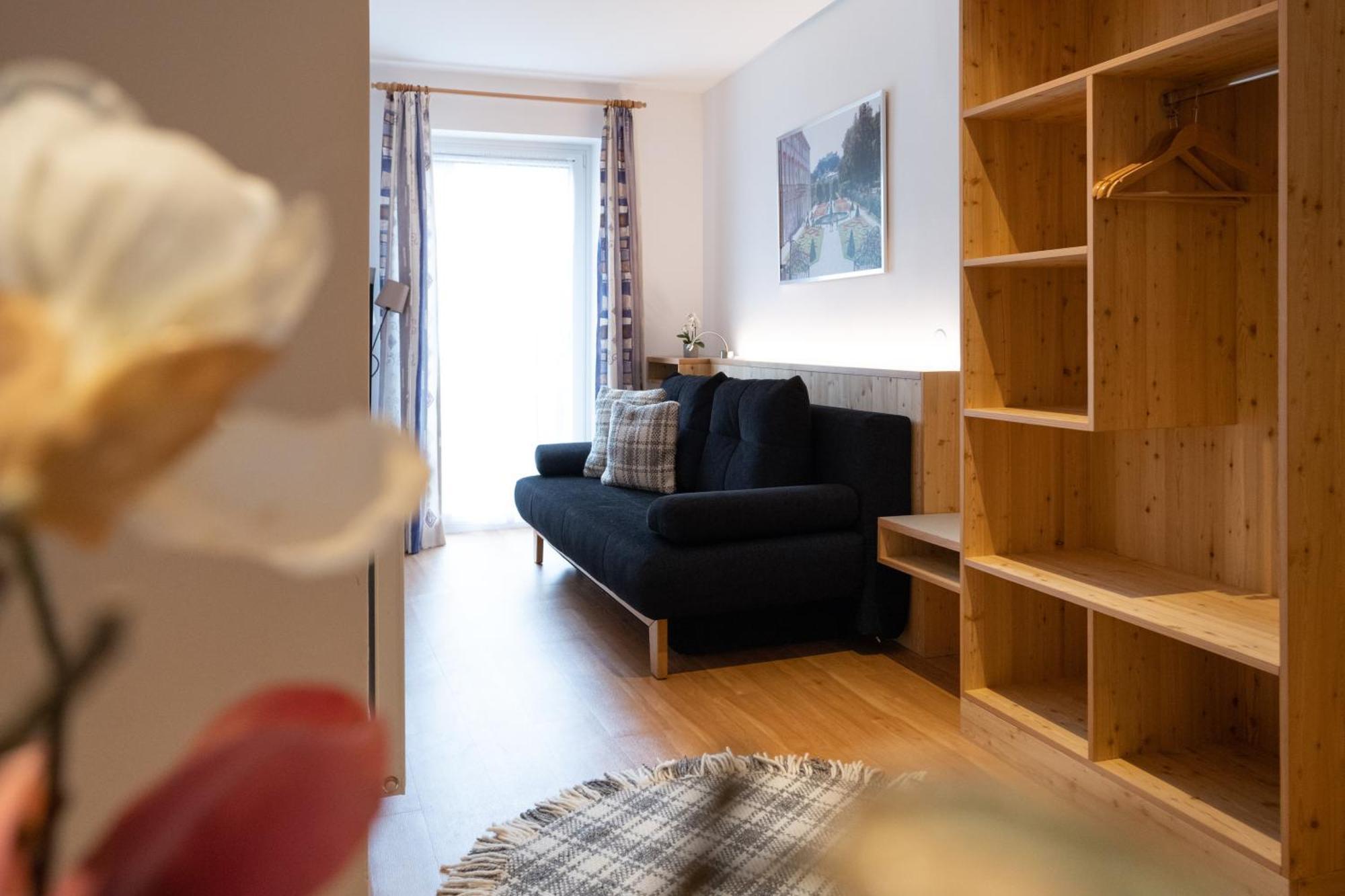 Santner, Hotel